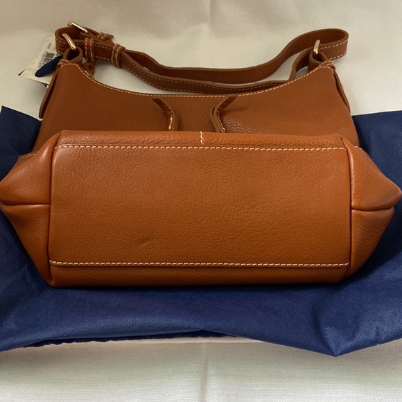 NWT Dooney & Bourke Desert Brown Leather Small Zipper Pocket Sac - Picture 11 of 11